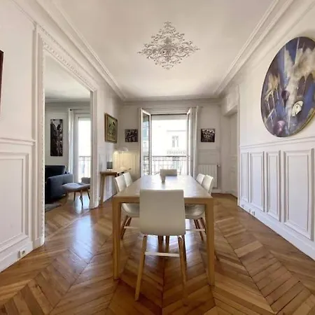 Luxury * Paris